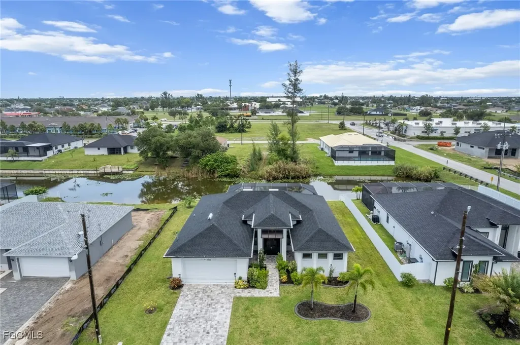 1923 SW 8th Court Cape Coral FL 33991