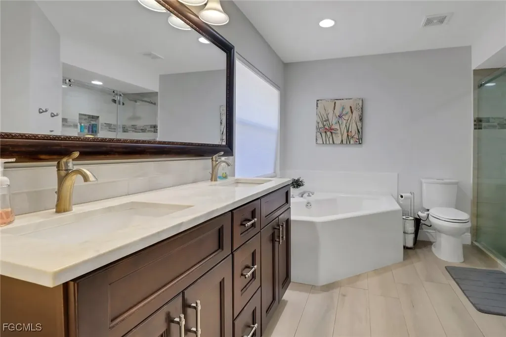 2542 SW 37th Street Cape Coral FL 33914