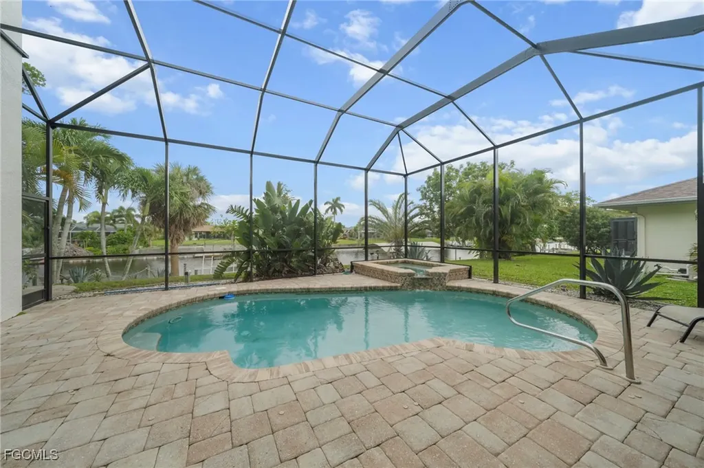 1426 SE 32nd Street Cape Coral FL 33904
