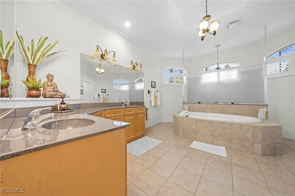 1426 SE 32nd Street Cape Coral FL 33904