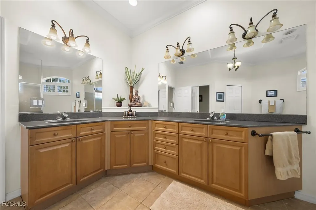 1426 SE 32nd Street Cape Coral FL 33904