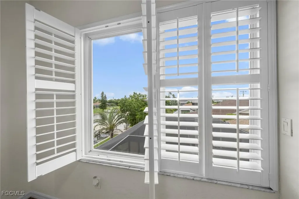 1426 SE 32nd Street Cape Coral FL 33904