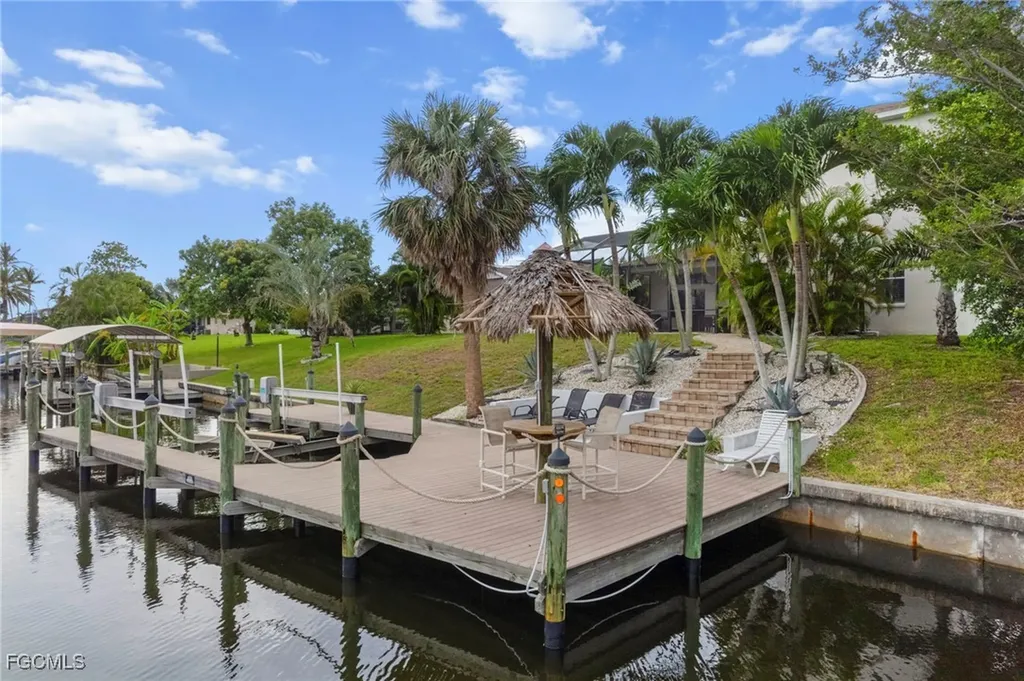 1426 SE 32nd Street Cape Coral FL 33904