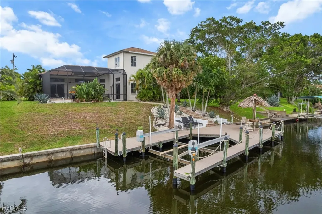 1426 SE 32nd Street Cape Coral FL 33904