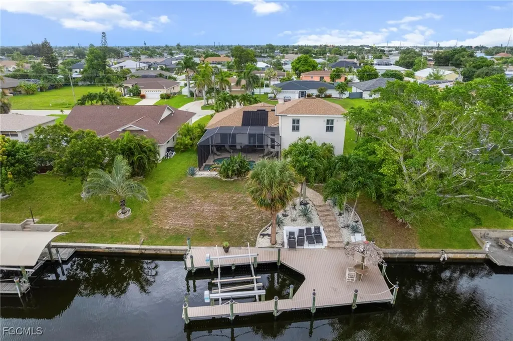 1426 SE 32nd Street Cape Coral FL 33904