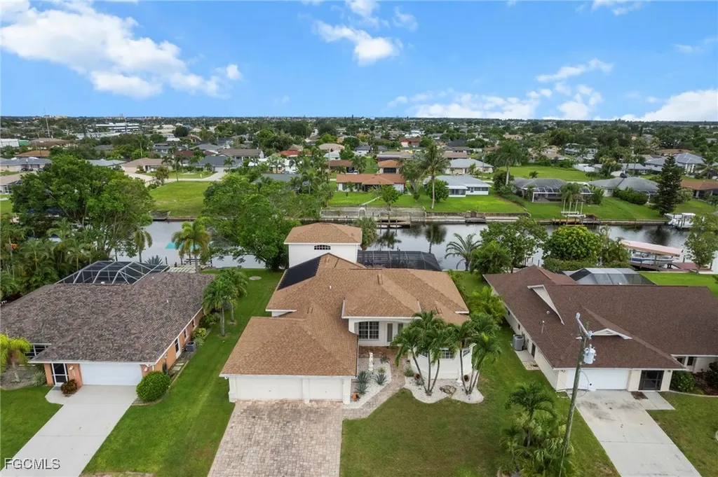 1426 SE 32nd Street Cape Coral FL 33904