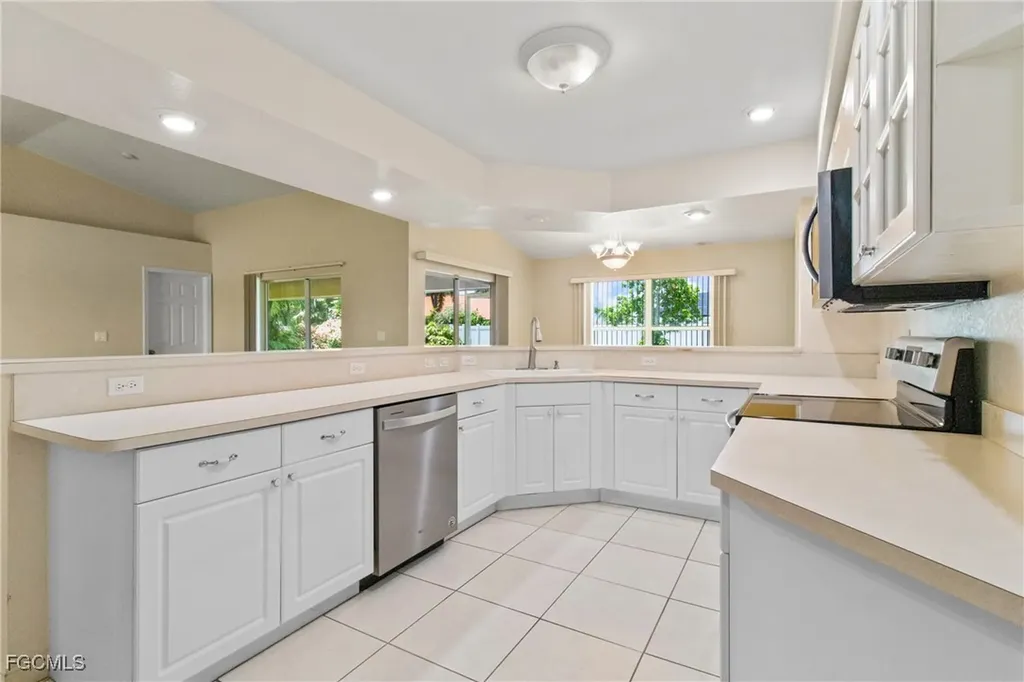 1407 SE 17th Terrace Cape Coral FL 33990