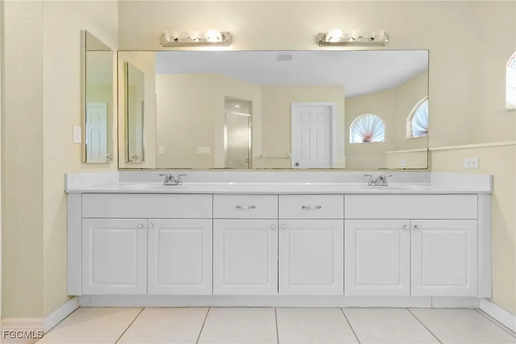 1407 SE 17th Terrace Cape Coral FL 33990