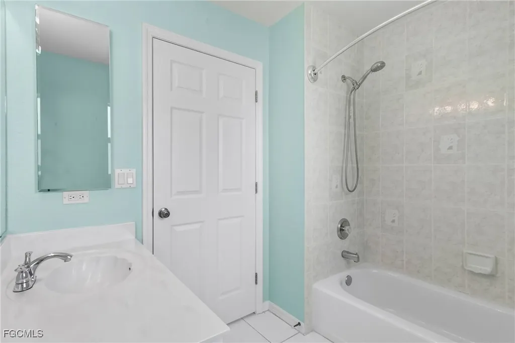 1407 SE 17th Terrace Cape Coral FL 33990