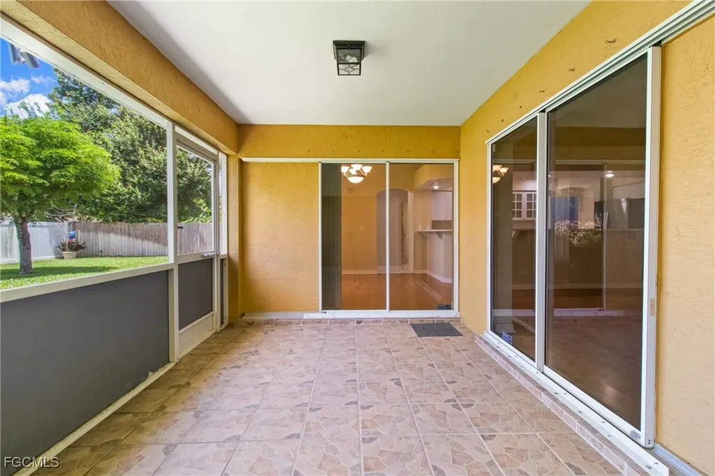 1407 SE 17th Terrace Cape Coral FL 33990