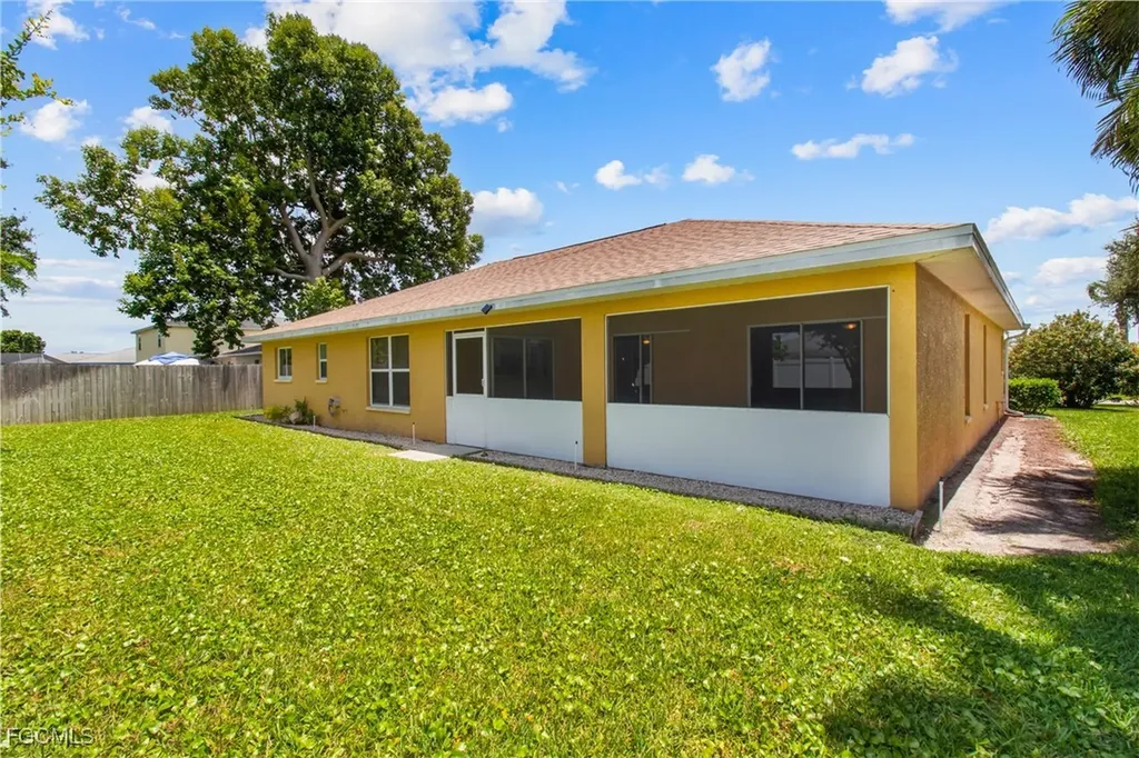 1407 SE 17th Terrace Cape Coral FL 33990