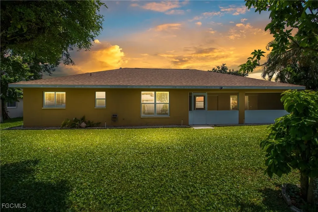 1407 SE 17th Terrace Cape Coral FL 33990