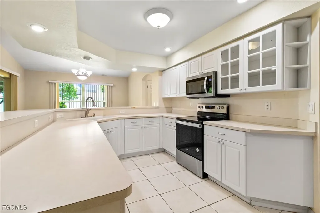 1407 SE 17th Terrace Cape Coral FL 33990