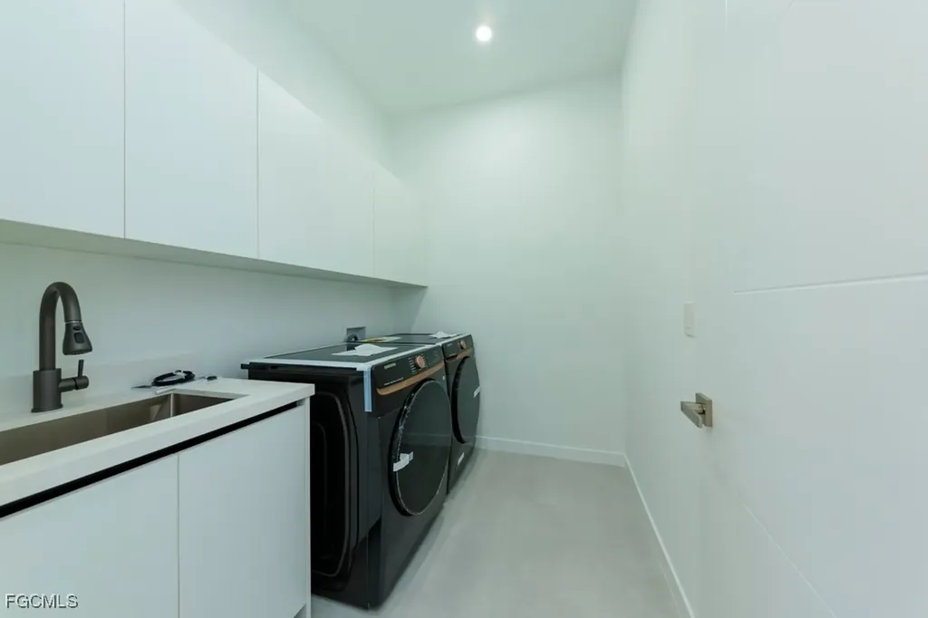 1714 NW 20th Terrace Cape Coral FL 33993