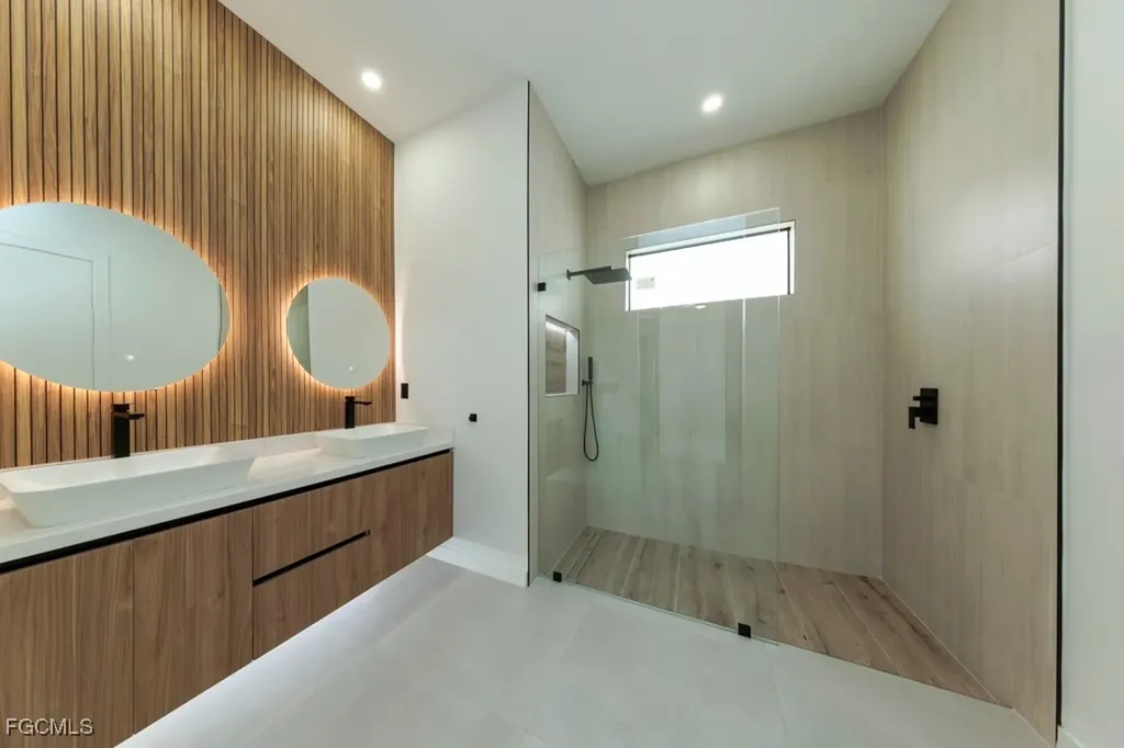 1714 NW 20th Terrace Cape Coral FL 33993