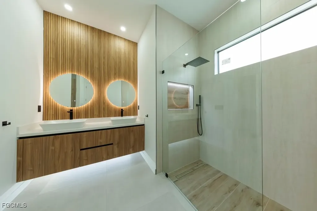 1714 NW 20th Terrace Cape Coral FL 33993