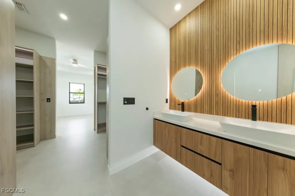 1714 NW 20th Terrace Cape Coral FL 33993