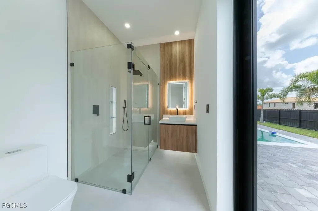 1714 NW 20th Terrace Cape Coral FL 33993