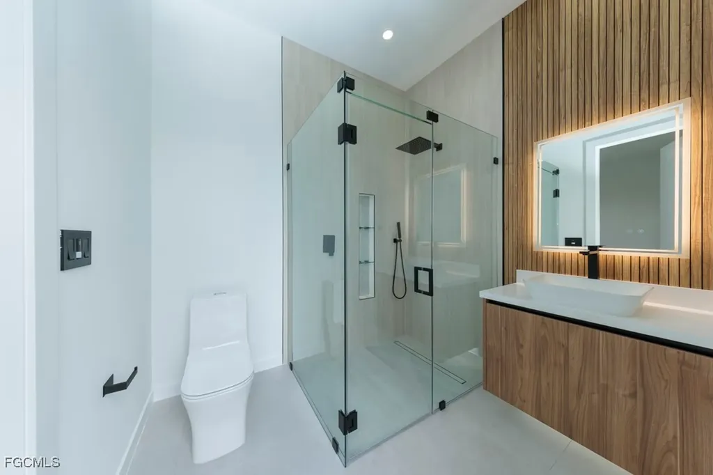 1714 NW 20th Terrace Cape Coral FL 33993