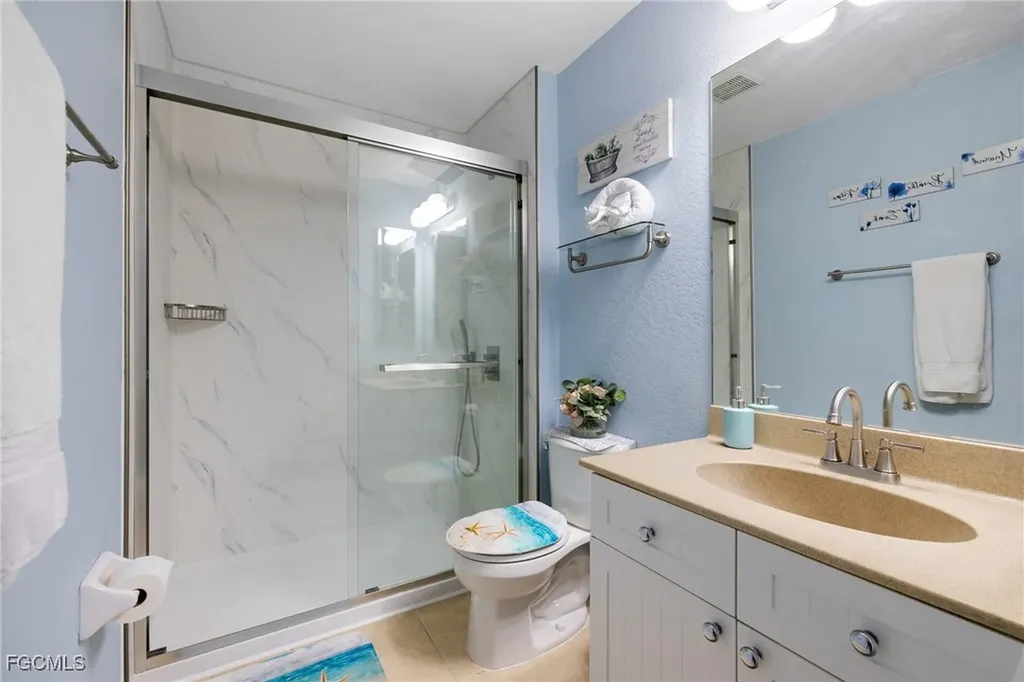 1001 NE 6th Avenue Cape Coral FL 33909