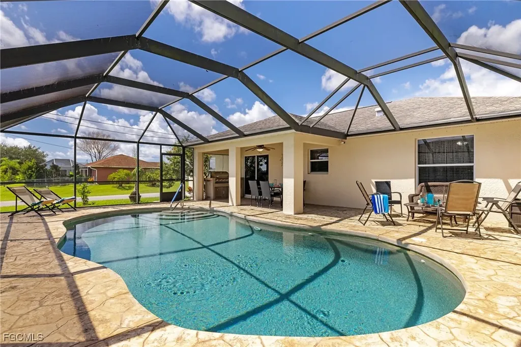 1001 NE 6th Avenue Cape Coral FL 33909