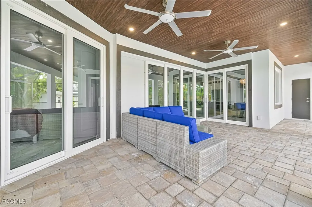 2273 Crystal Drive Fort Myers FL 33907