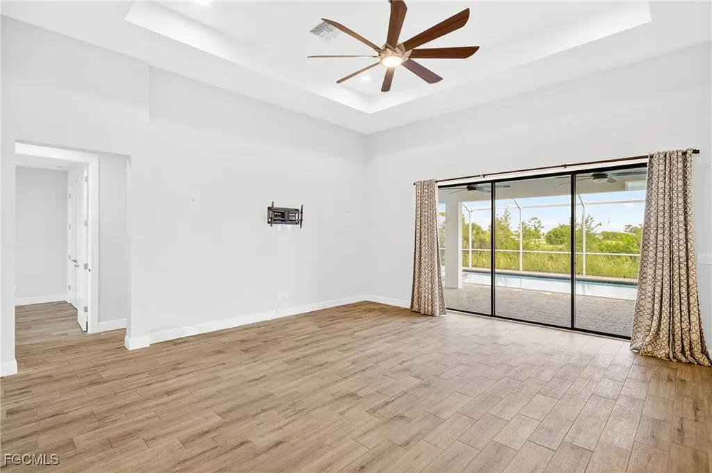 1605 SW 1st Terrace Cape Coral FL 33991