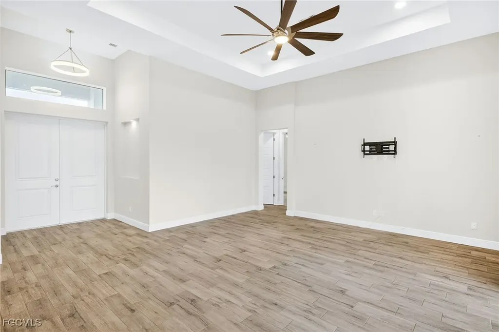 1605 SW 1st Terrace Cape Coral FL 33991