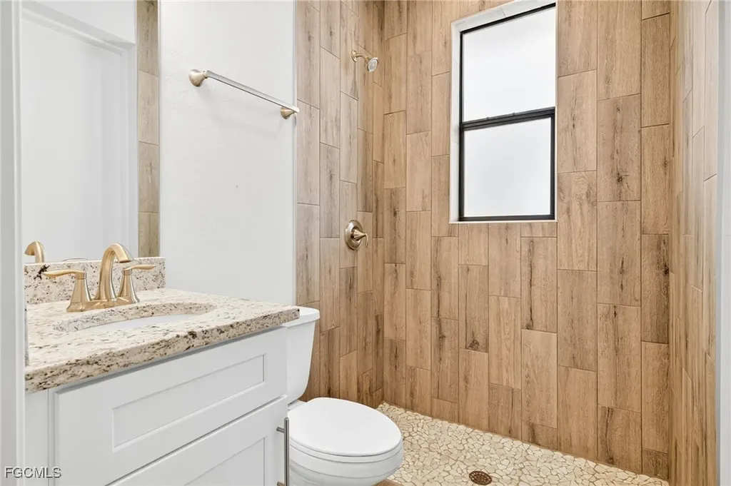 1605 SW 1st Terrace Cape Coral FL 33991