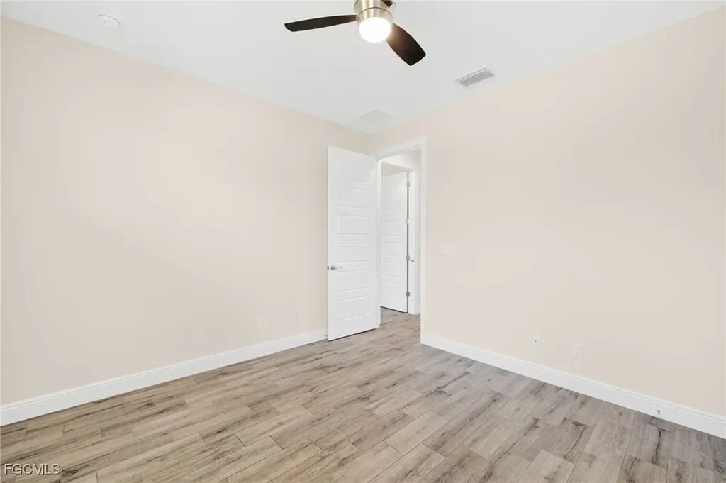 1605 SW 1st Terrace Cape Coral FL 33991