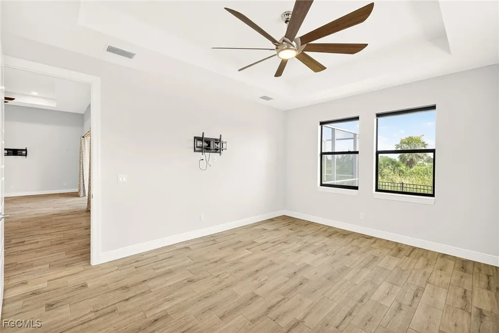 1605 SW 1st Terrace Cape Coral FL 33991