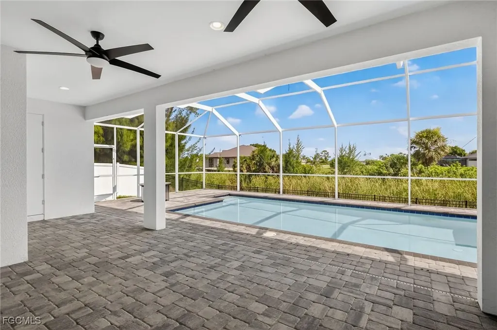 1605 SW 1st Terrace Cape Coral FL 33991