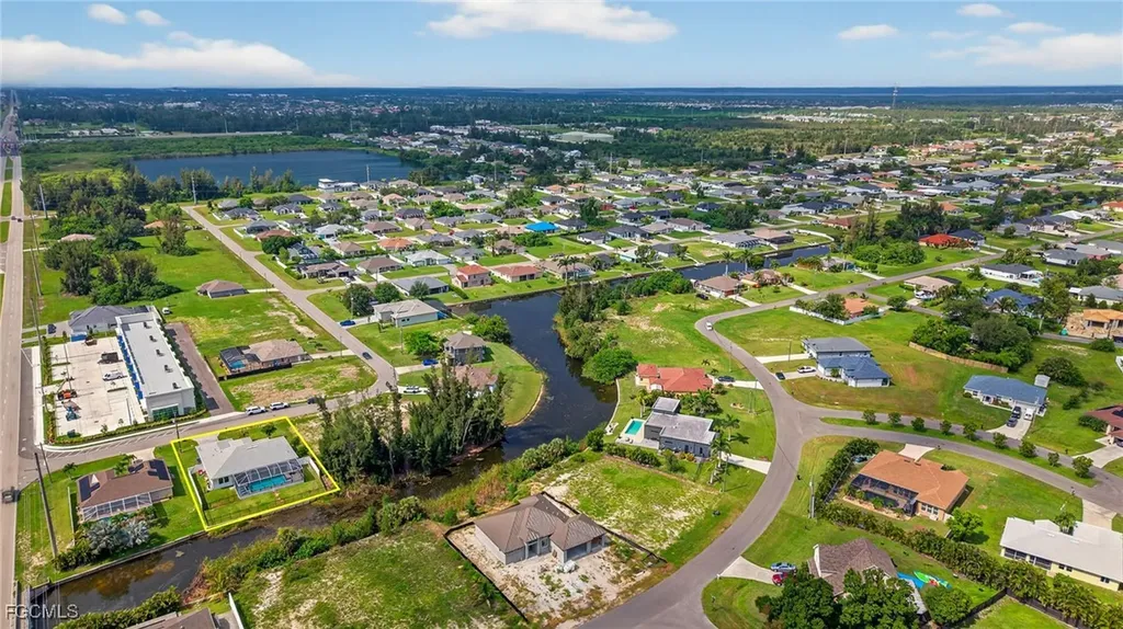 1605 SW 1st Terrace Cape Coral FL 33991