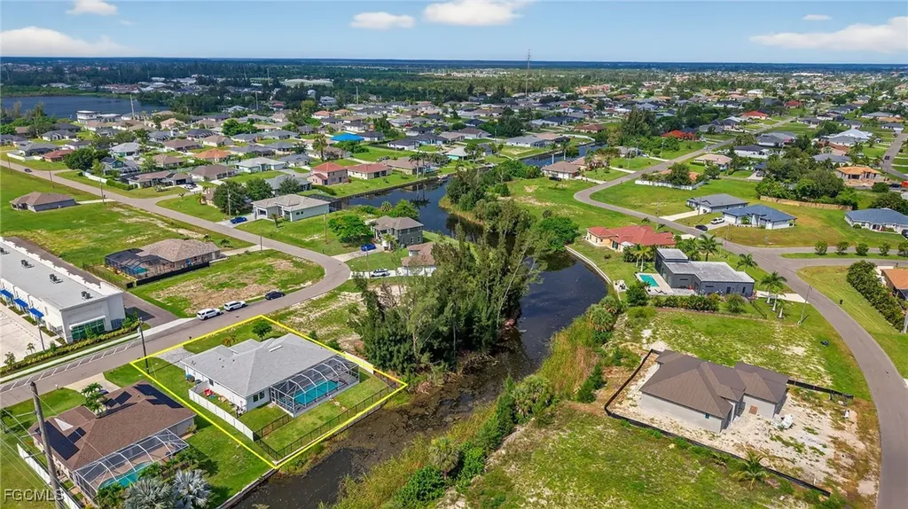 1605 SW 1st Terrace Cape Coral FL 33991