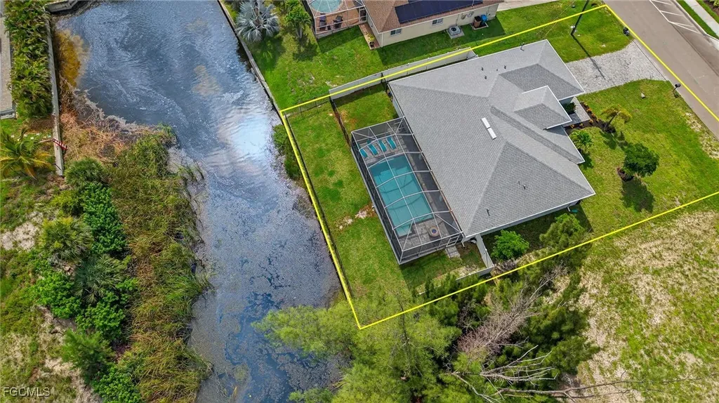 1605 SW 1st Terrace Cape Coral FL 33991