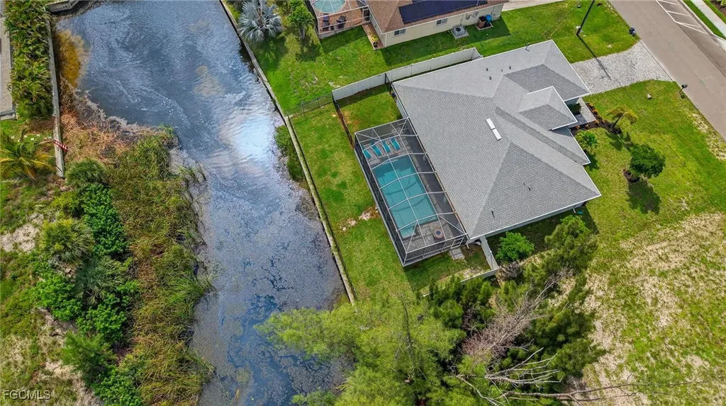 1605 SW 1st Terrace Cape Coral FL 33991