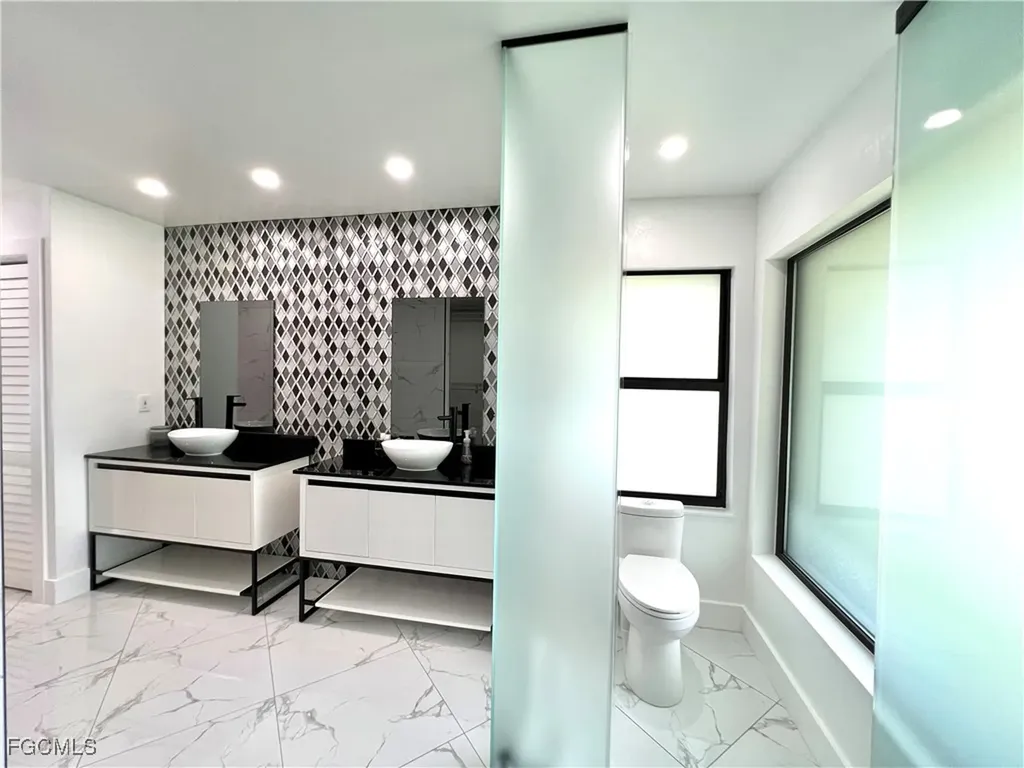 1919 Countess Court Naples FL 34110