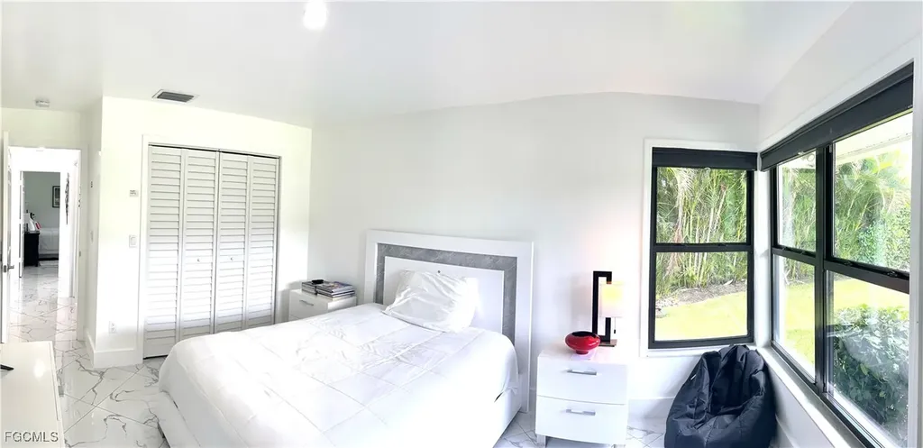 1919 Countess Court Naples FL 34110