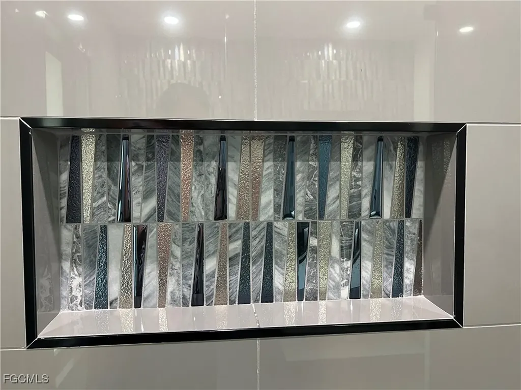 1919 Countess Court Naples FL 34110