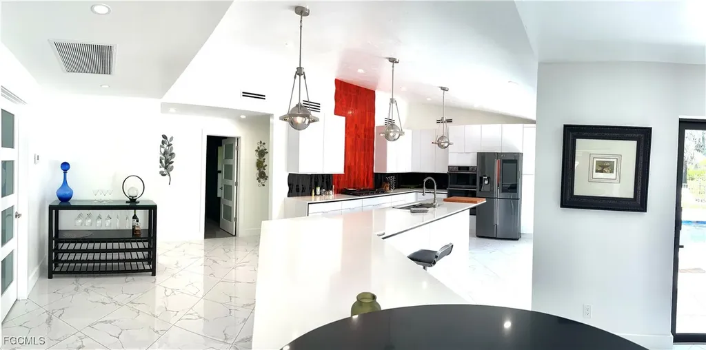 1919 Countess Court Naples FL 34110