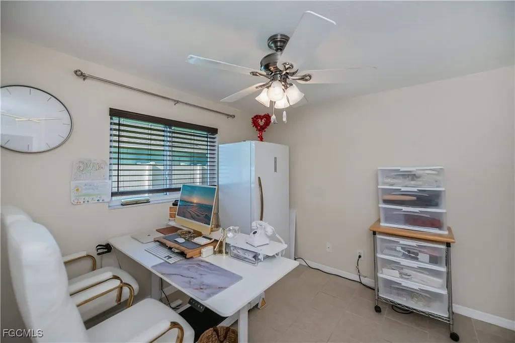 909 SW 6th Court Cape Coral FL 33991