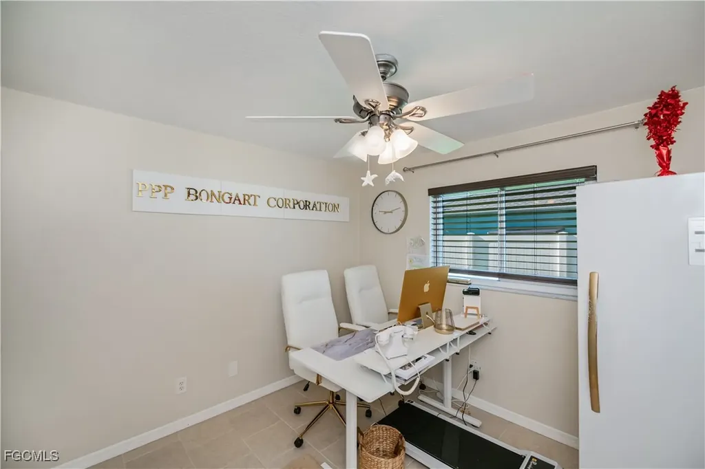 909 SW 6th Court Cape Coral FL 33991