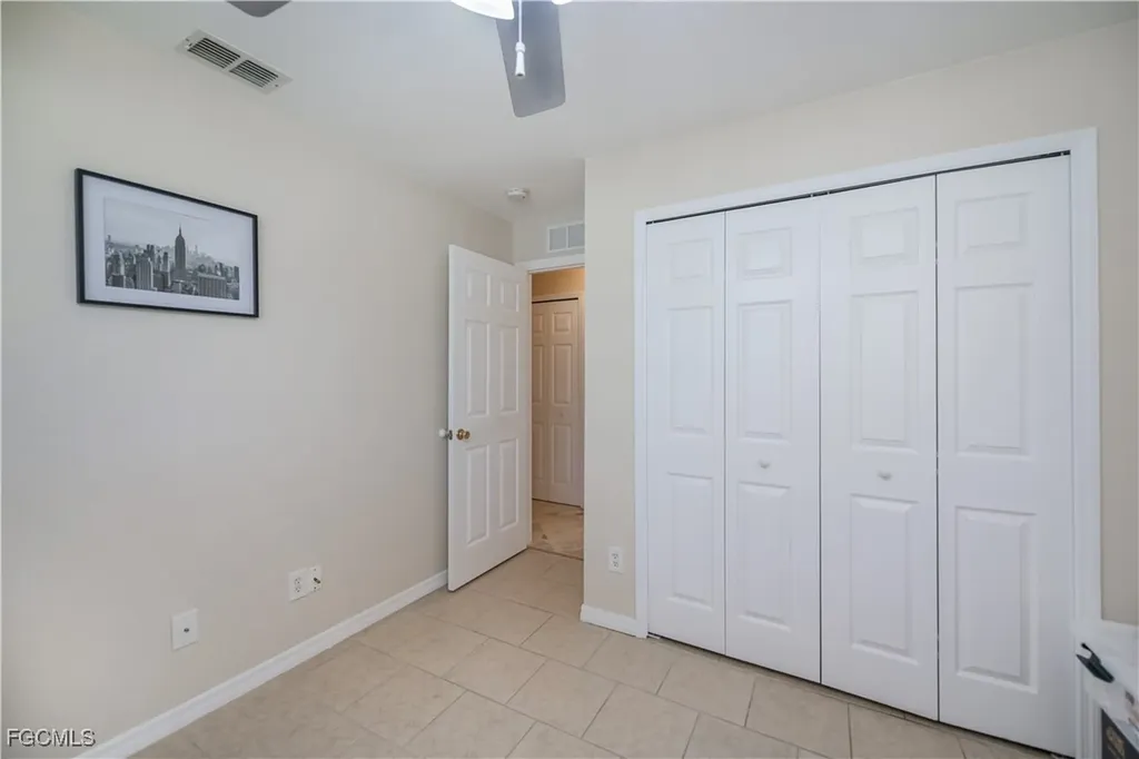 909 SW 6th Court Cape Coral FL 33991