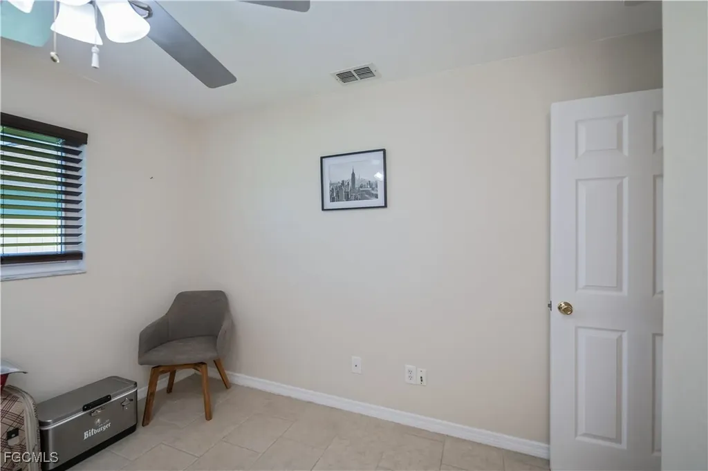 909 SW 6th Court Cape Coral FL 33991