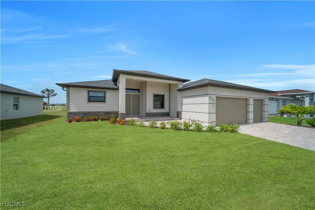 4107 NW 37th Street Cape Coral FL 33993