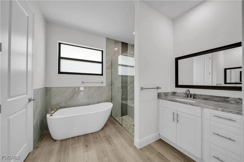 4107 NW 37th Street Cape Coral FL 33993