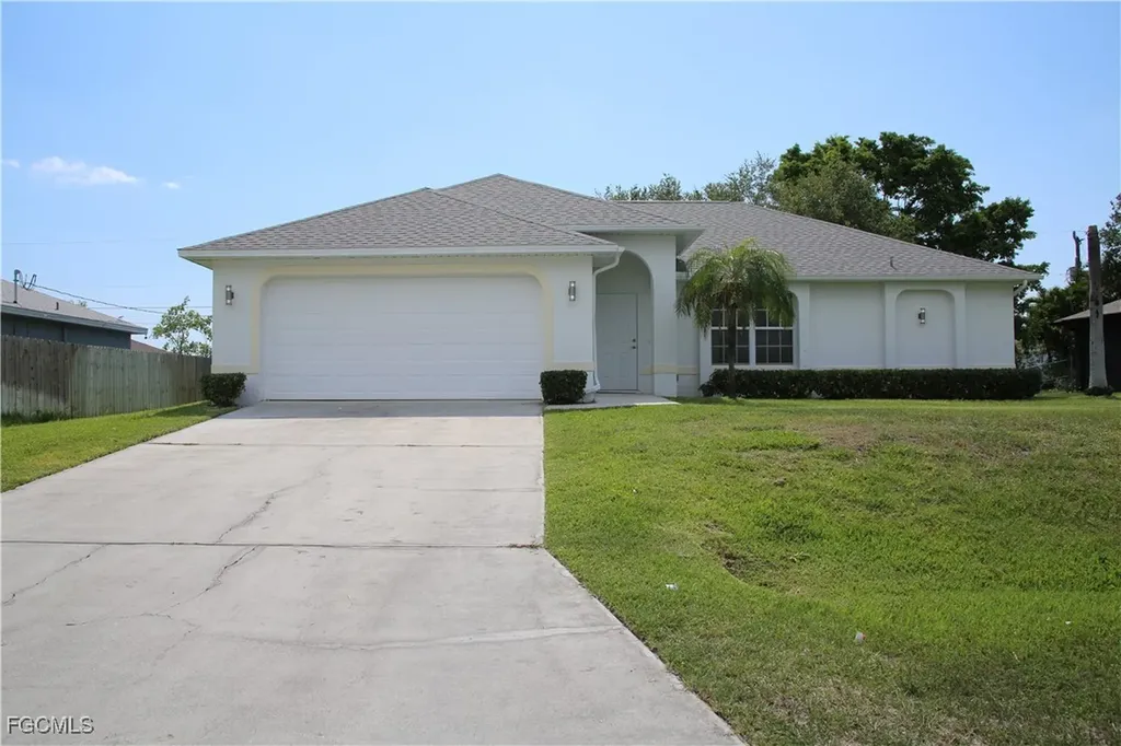1716 NE 6th Place Cape Coral FL 33909