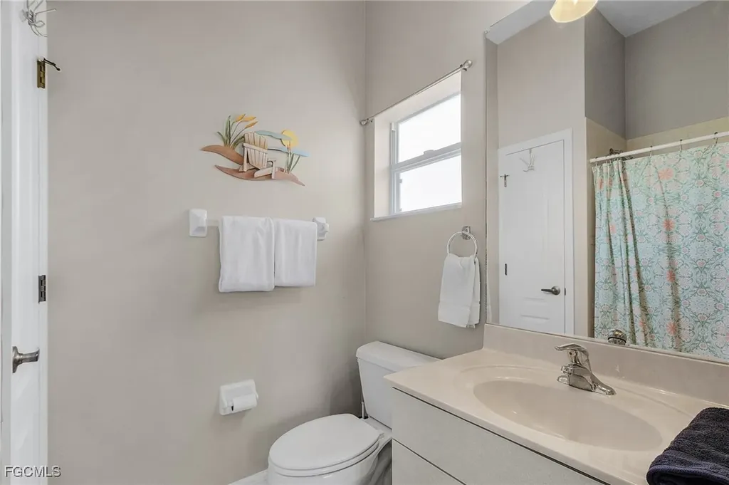 228 Nicholas Parkway E Cape Coral FL 33990