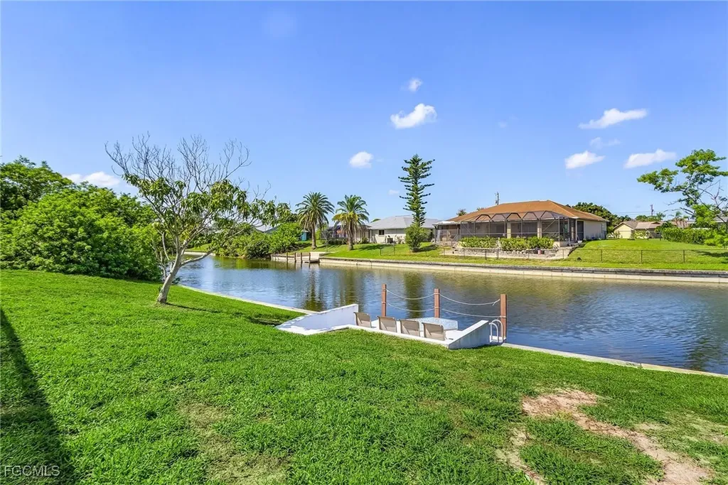 228 Nicholas Parkway E Cape Coral FL 33990