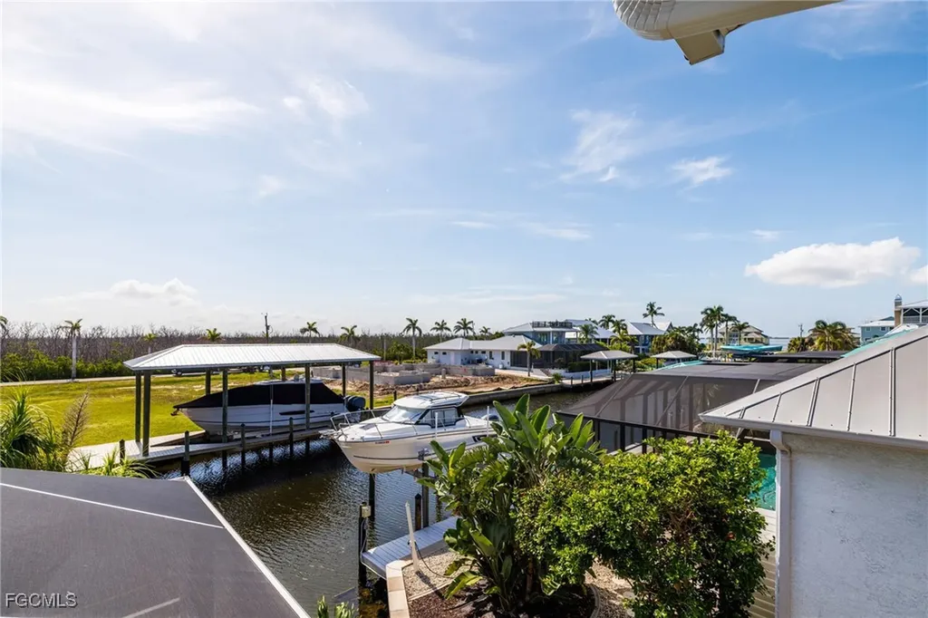 2372 Cherimoya Lane St. James City FL 33956